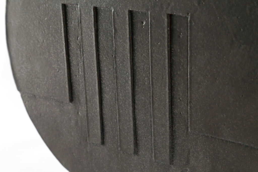 Skulpturale Design-Vase in Schwarz