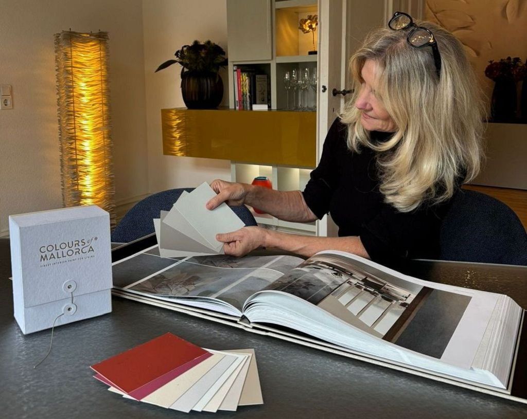 Wandfarben und Farbpalette von COLOURS OF MALLORCA Colours of Mallorca Wandfarbton Blautürkis